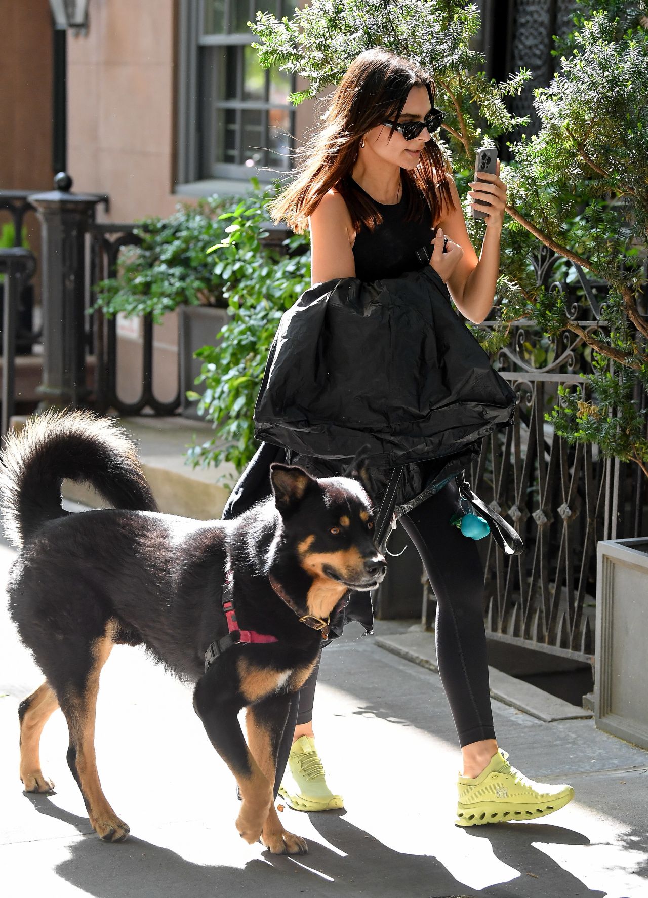 EMILY RATAJKOWSKI IN CASUAL WORKOUT GEAR IN NEW YORK CITY7